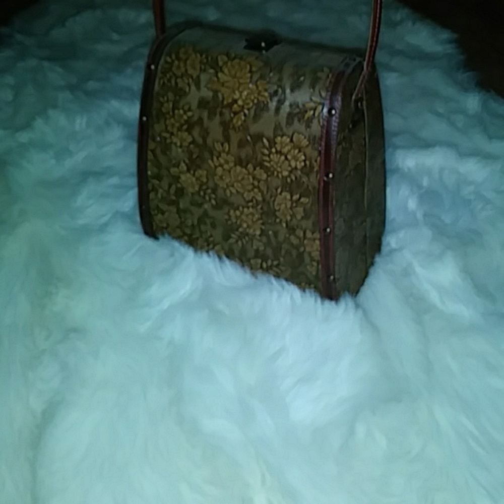 Pocket Book - image 2